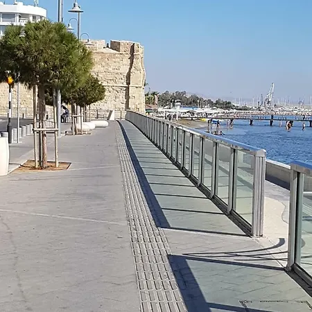 Blue View Makenzie شقة لارنكا